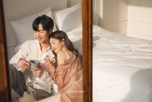 달빛스쿠터+브라이덜수지+요닝+루시로랑 title=